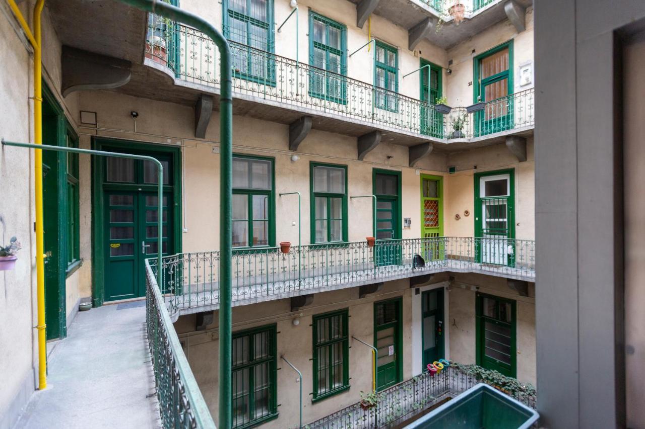 Deluxe Cozy Home In The Heart Of Budapest Exterior photo